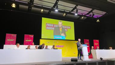 Beim agrarpolitischen Leitantrag auf dem Landesparteitag haben wir noch mal für weniger Bürokratie und eine bessere Wettbewerbsfähigkeit unserer Landwirte eingestanden.